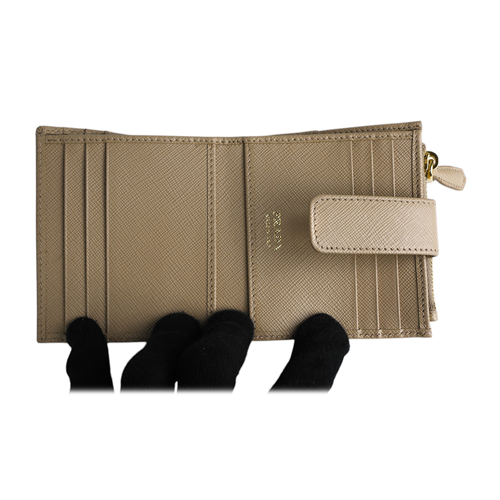 PRADA 金字浮雕Logo 防刮牛皮卡片短夾/藕粉色, , large
