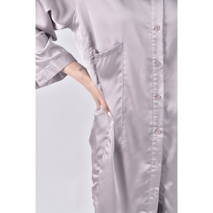 (L) in extenso質感緞面灰色長袖上衣二手衣, , large