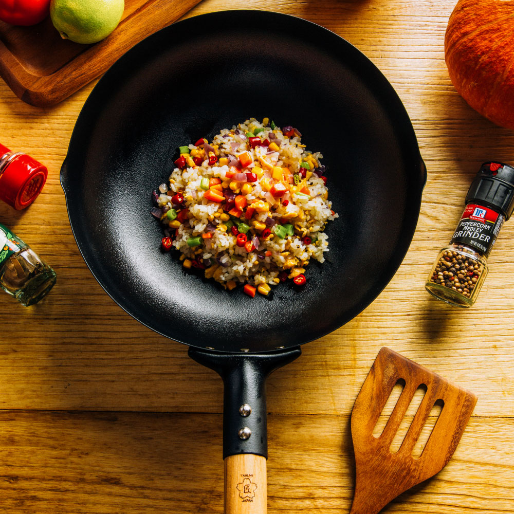 【Japan TAKUMI】Takumi Rock-Pattern Iron Wok / Iron Frying Pan 30cm (Made in Japan), , large