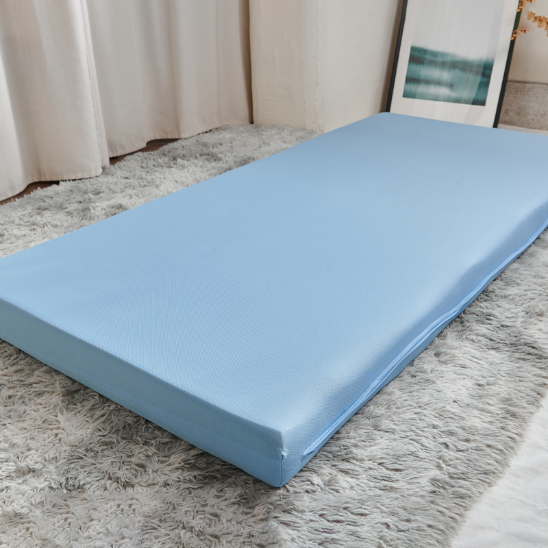 Moisture-wicking memory foam mattress