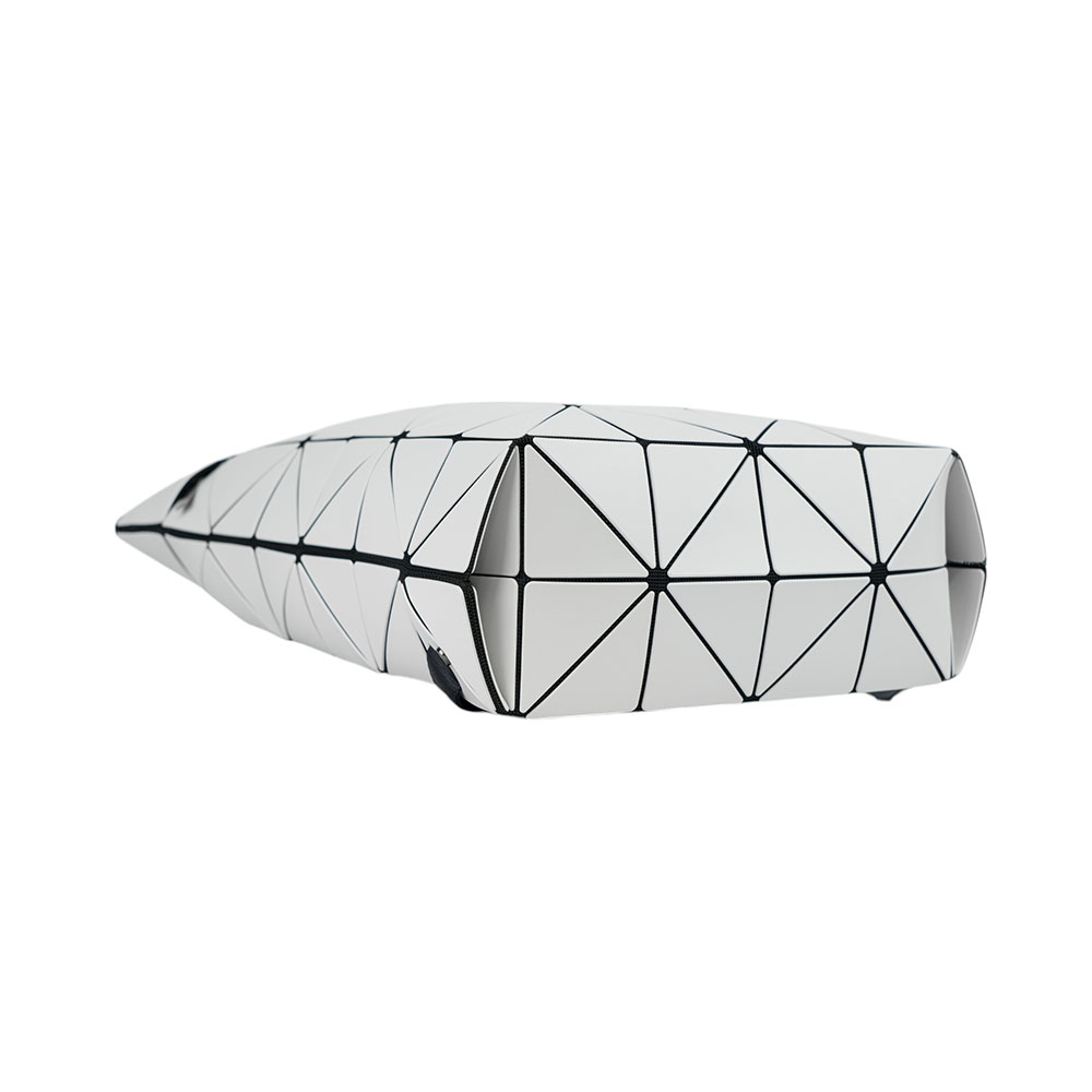 ISSEY MIYAKE BAO BAO BLOCKY 啞光霧面拉鍊後背包/淺灰色, , large