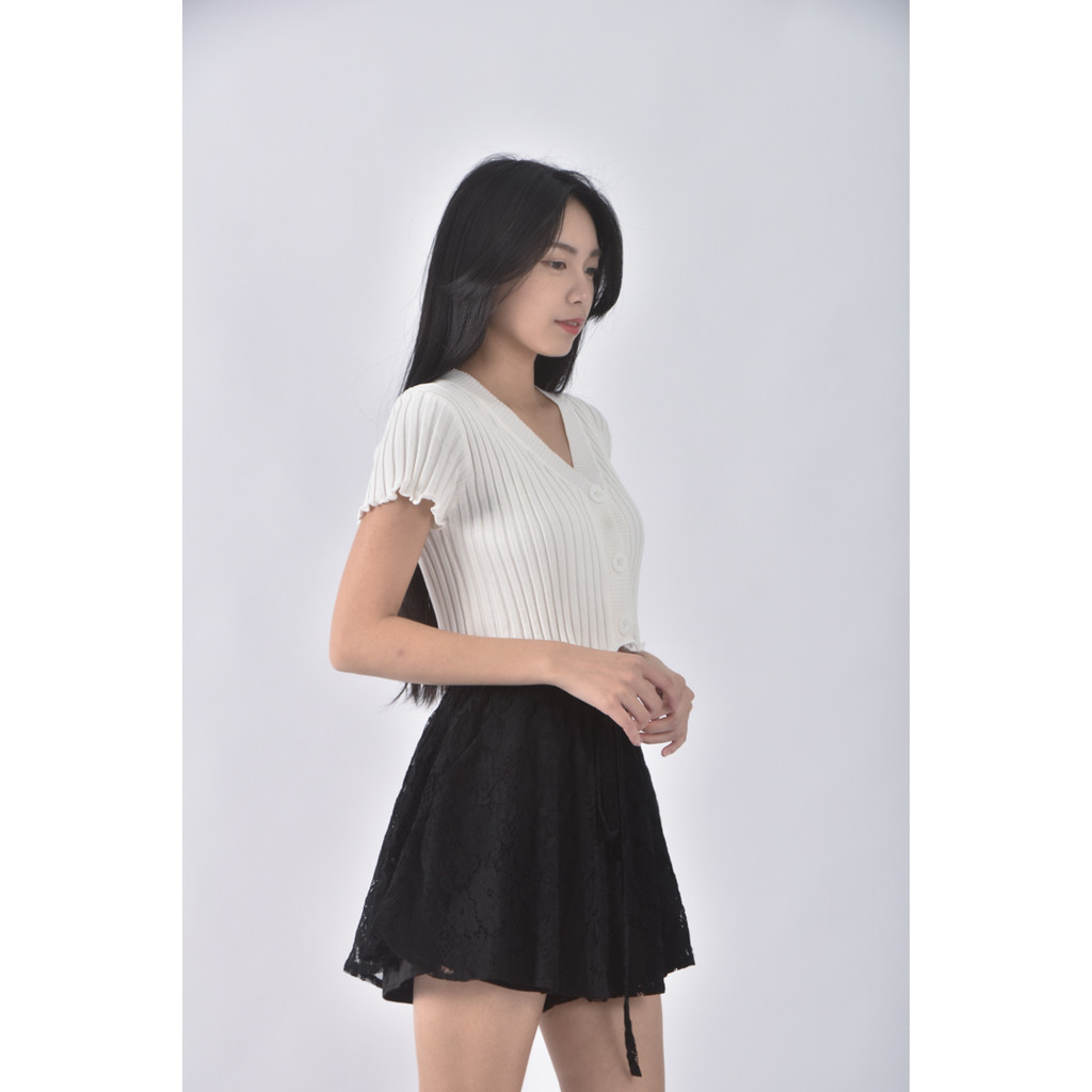 (S) yoco高腰質感黑色短褲二手衣, , large