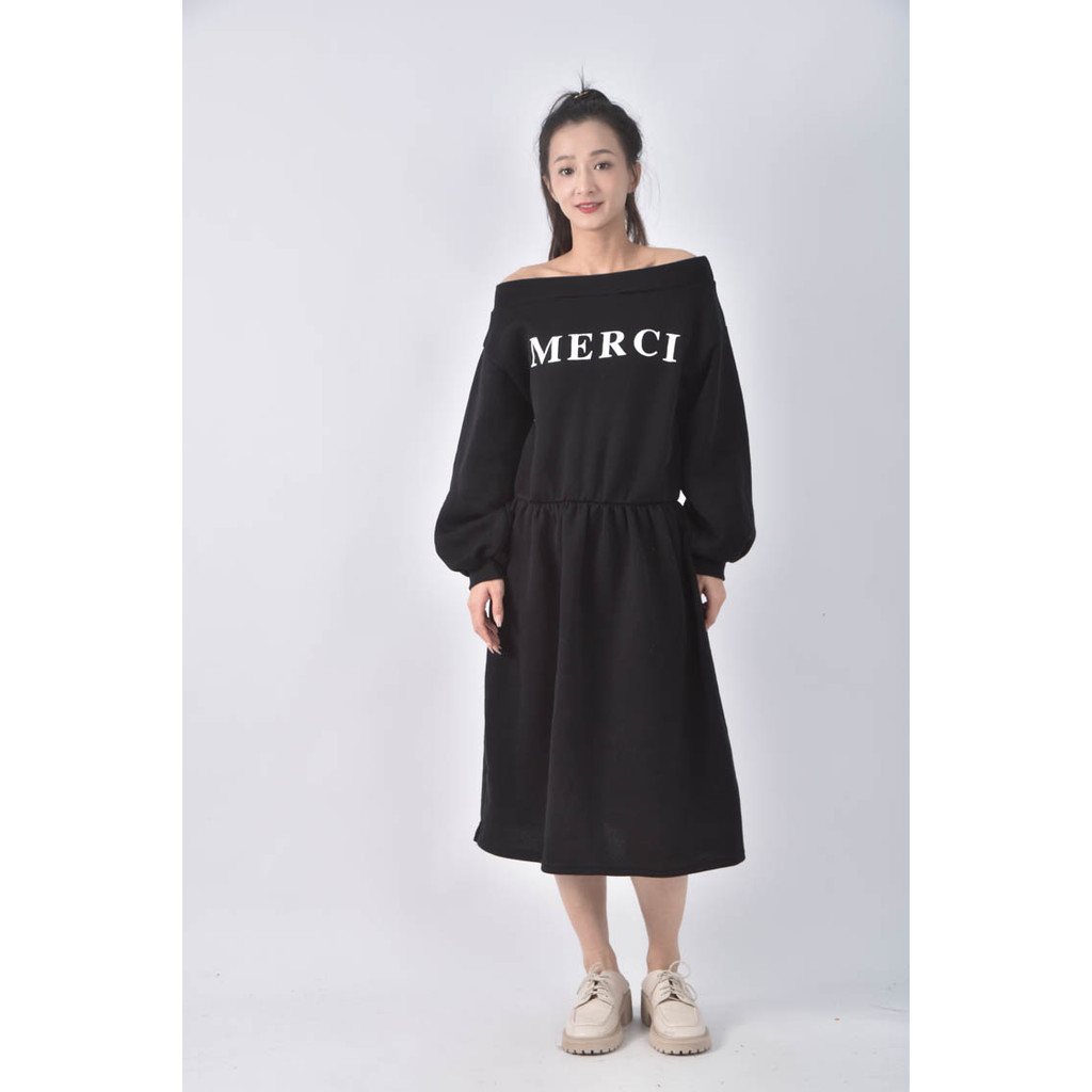 (S) chenio韓牌文字圓領黑色洋裝二手衣, , large