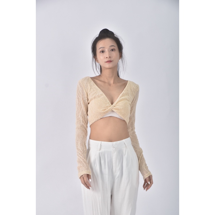 (S) 【安于晴Charlene私服】bershka質感修身短版針織V領杏色長袖上衣二手衣, , large