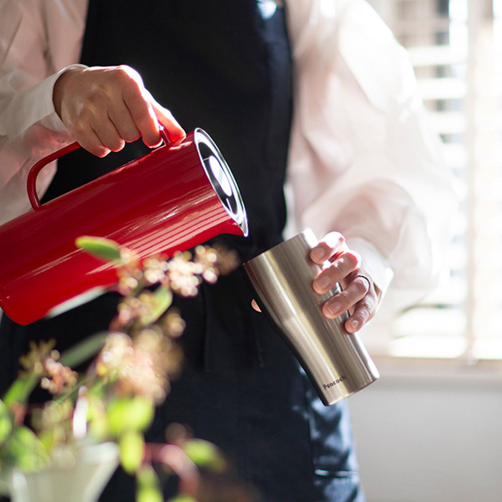 【日本孔雀Peacock】Living Pot 時尚保溫壺 不鏽鋼水壺 桌上壺 1.0L-亮紅色, , large