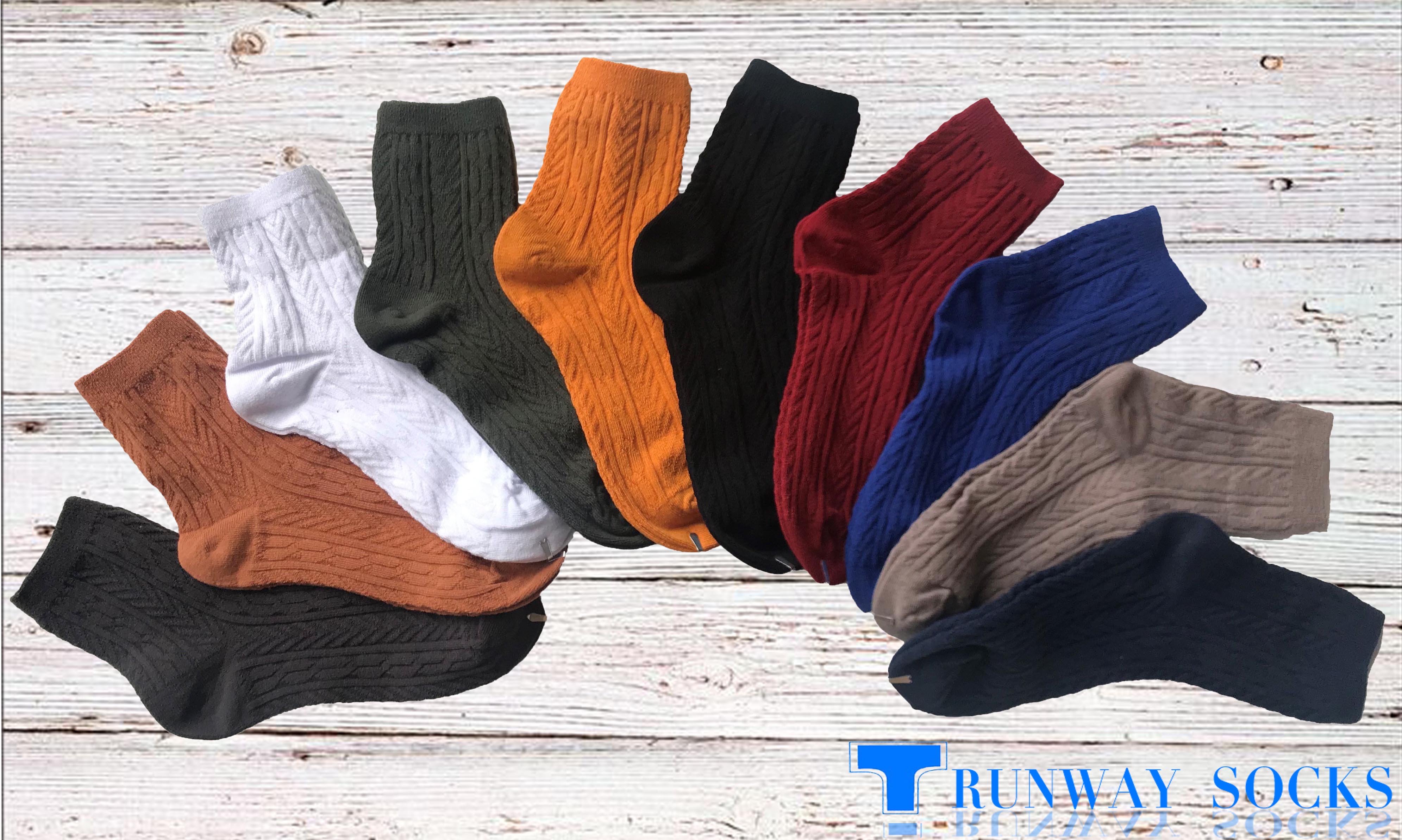 【RUNWAY】《RUNWAY SOCKS》Best-Selling Japanese Style Trendy Short Socks – Double Cylinder Technology with Retro Jacquard Design – Black – 1 Pair, , large