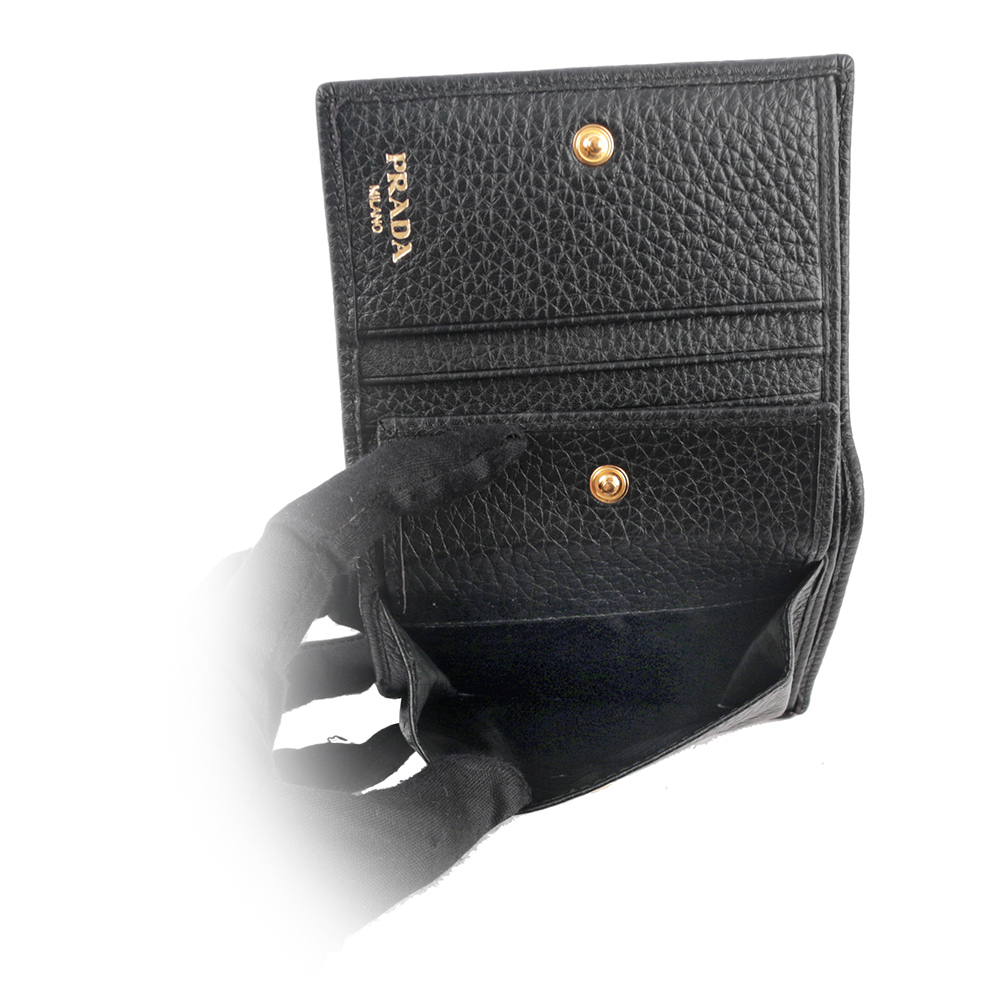 PRADA 浮雕Logo荔枝皮革二折短夾/黑色, , large