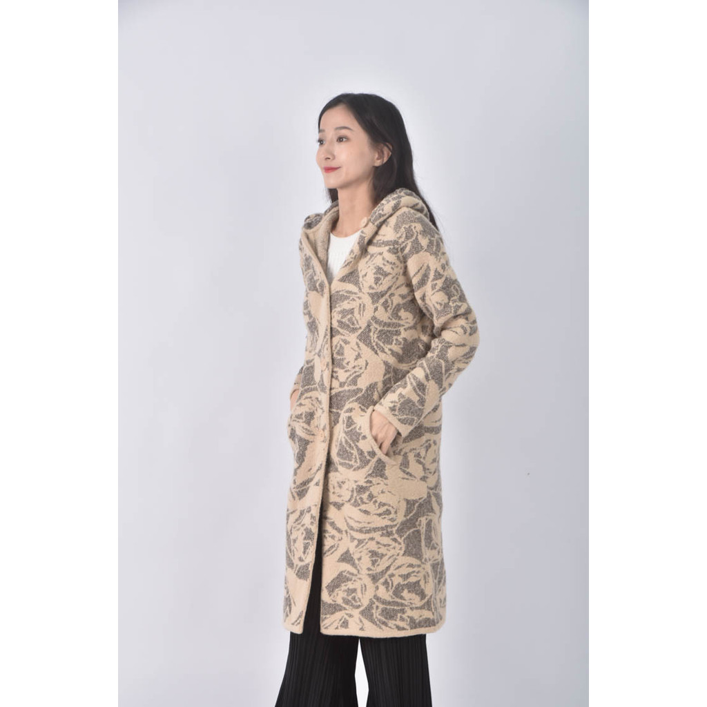 (M) anteprima排扣杏色外套二手衣, , large