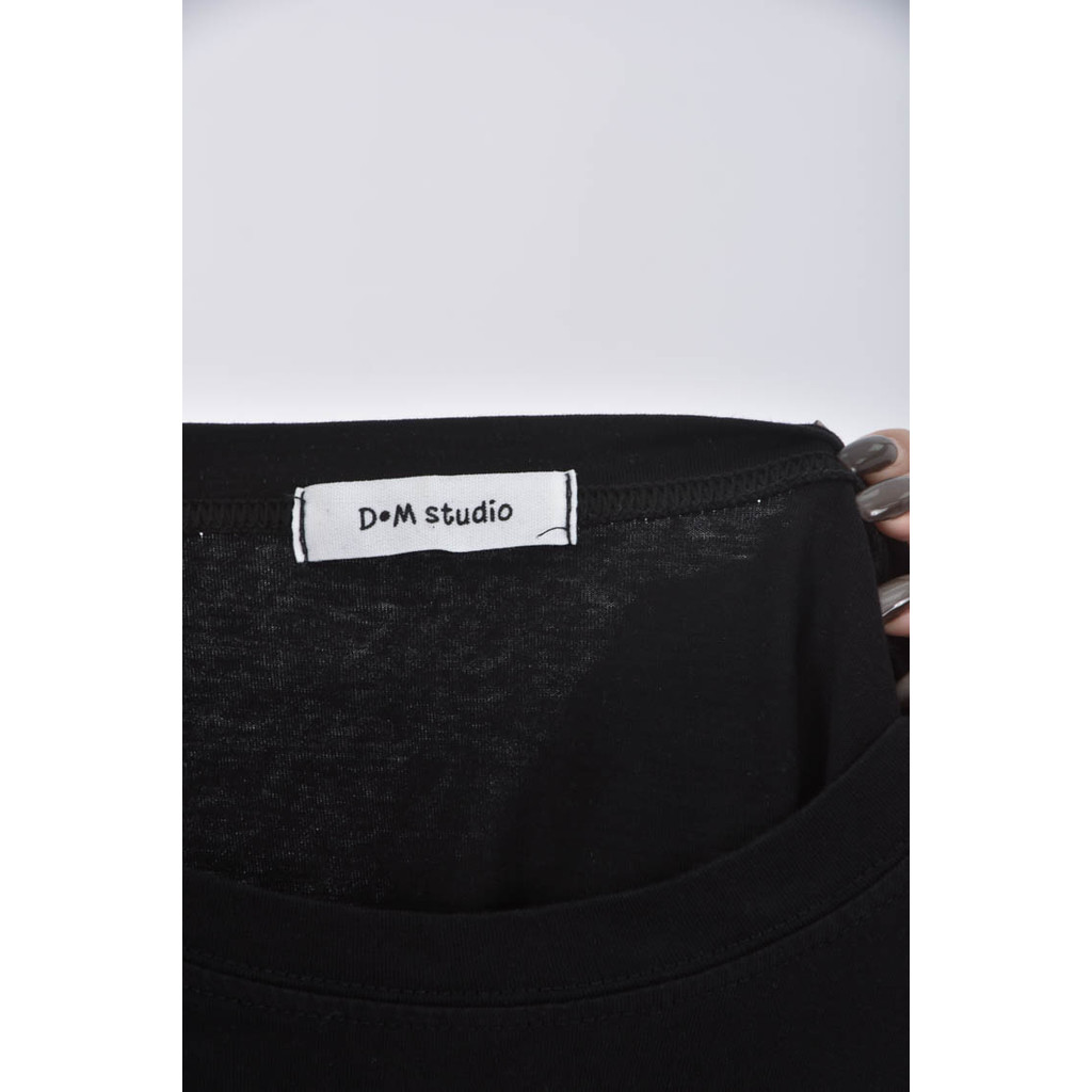(XL) d m studio運動開衩黑色短袖上衣二手衣, , large