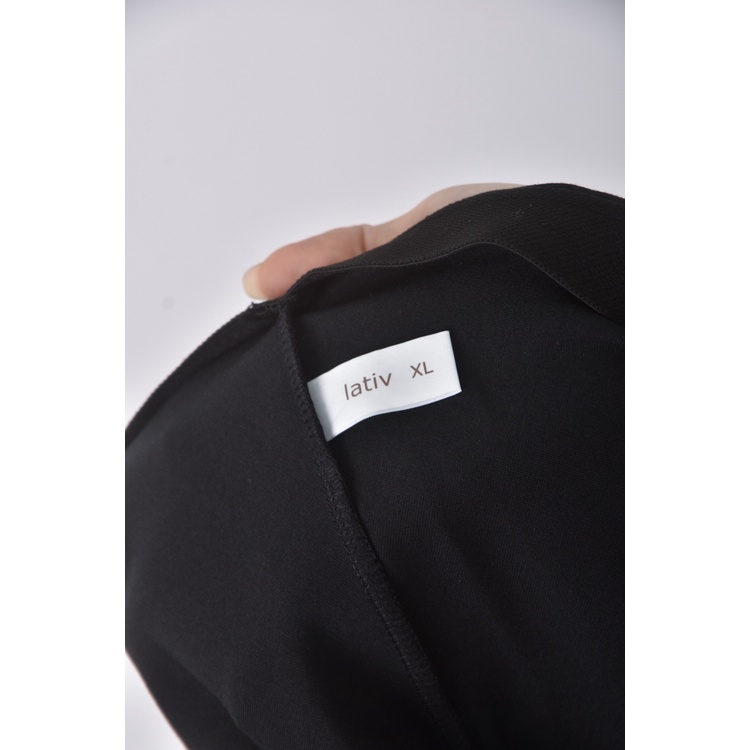 (2XL) lativ質感黑色短裙二手衣, , large