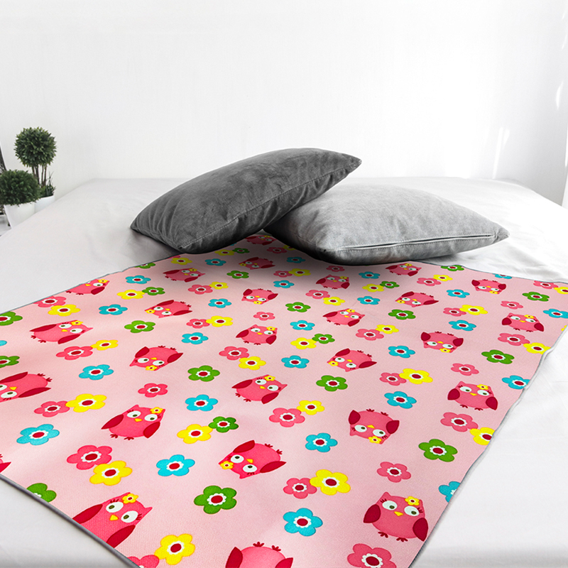 ［熊棉］多功能靜音防水墊｜加強止滑款｜小｜花漾貓頭｜靜音防水 翻身無聲 乾爽防護 親膚柔軟 安心入睡 好清潔 超止滑