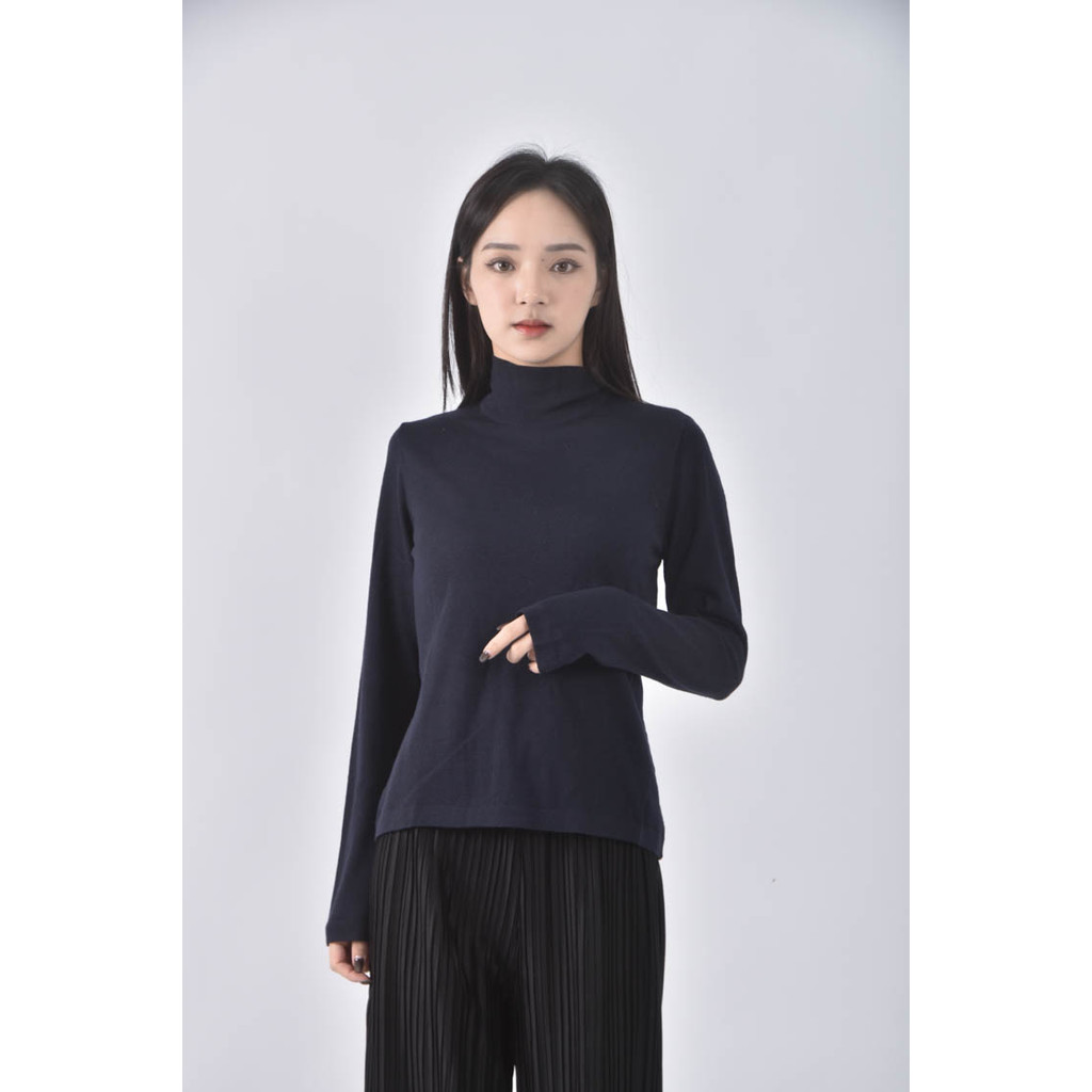 (S) liviana conti中高領藍色長袖上衣二手衣