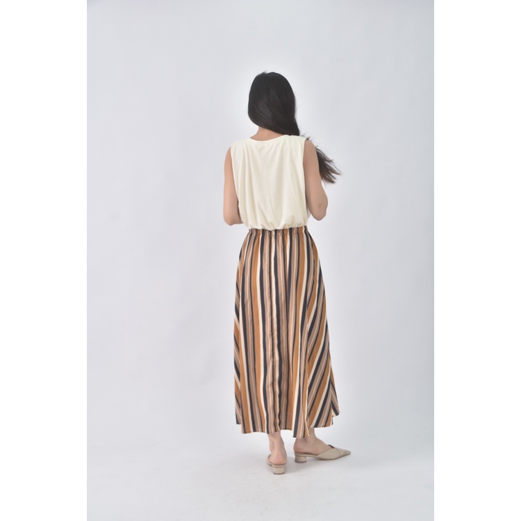 (S) natural couture質感拼接杏色洋裝二手衣, , large