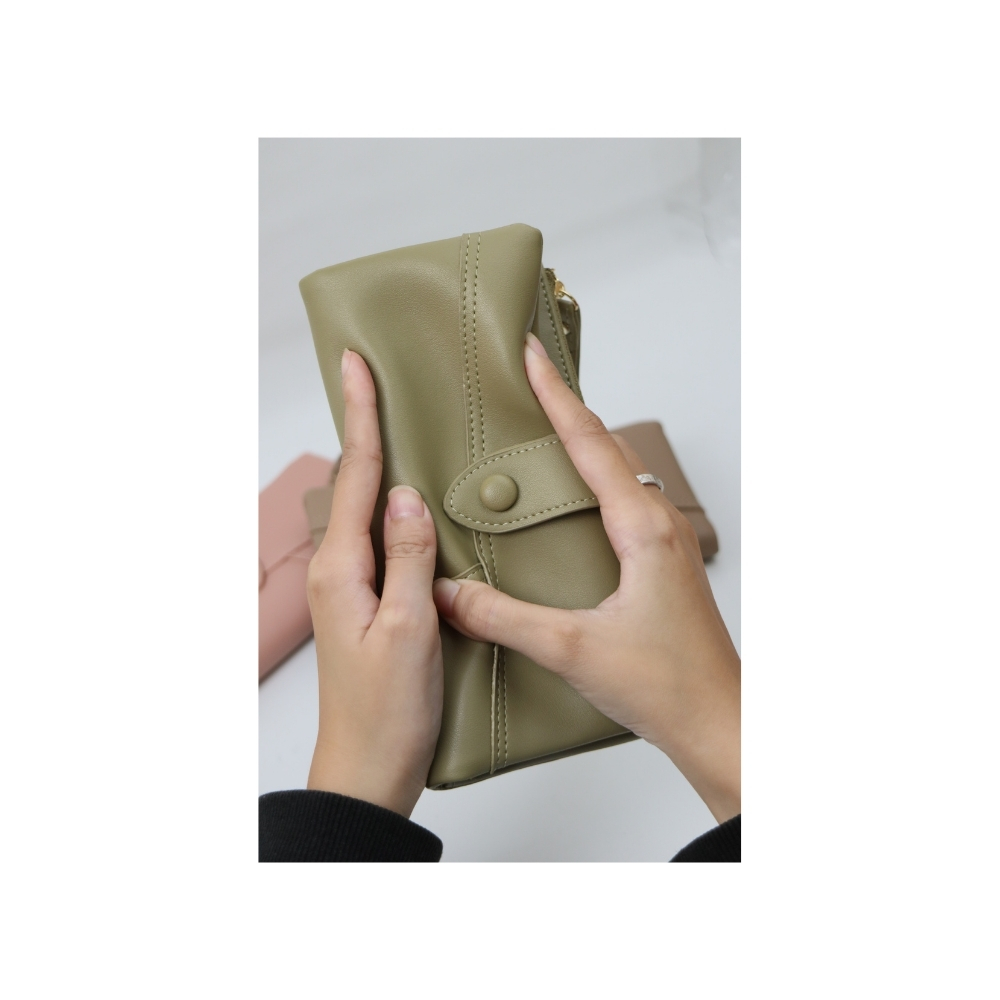 Soir&eacute;e  典雅對折長夾-卡其 多卡位收納 人氣女用皮夾 女夾鈔票卡片零錢收納包, , large