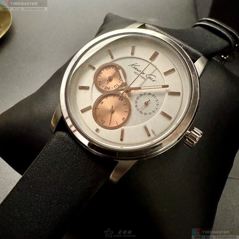 [星晴錶業]Kenneth Cole手錶,42mm,K3010013495白色錶面銀錶殼深黑色真皮皮革錶帶款