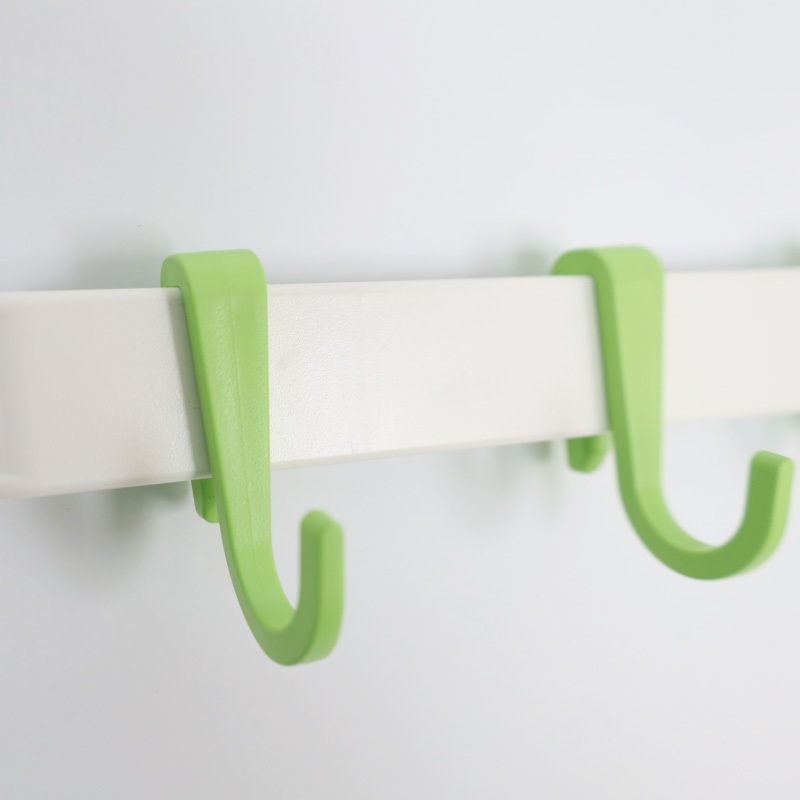 【收納精靈】RT-A8024 三入掛勾組 居家 廚房掛勾 內附無痕膠片-白色, , large