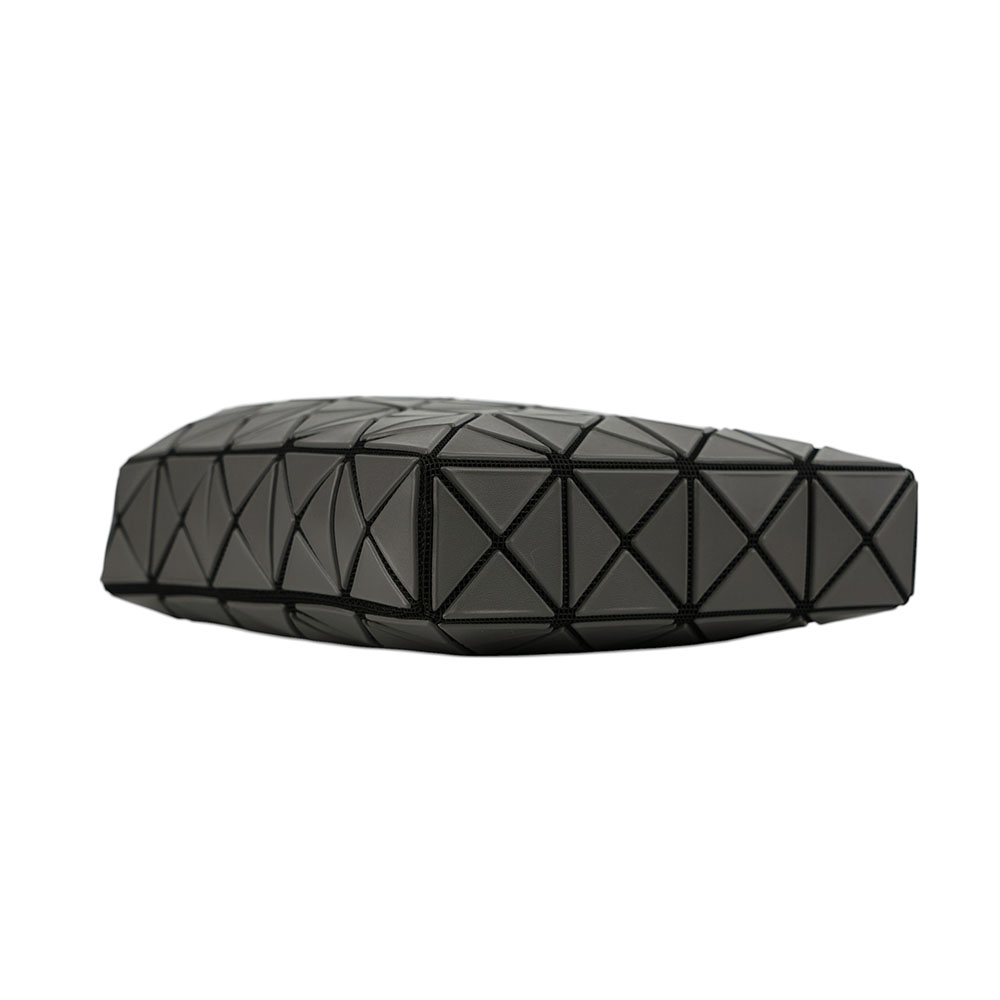 ISSEY MIYAKE BAO BAO Prism 5x4 霧面斜背包/炭灰色, , large