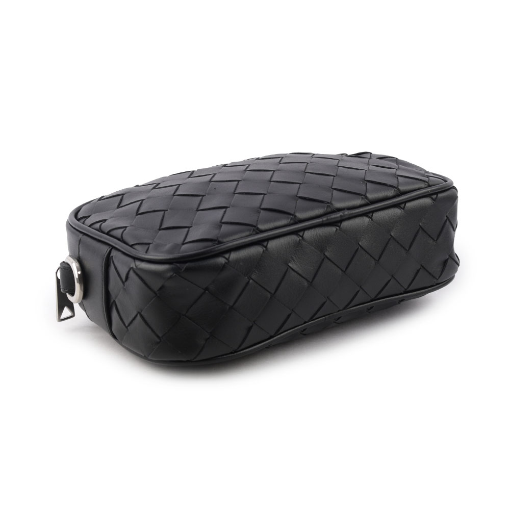 BOTTEGA VENETA Intrecciato 小牛皮編織迷你相機包/黑色, , large