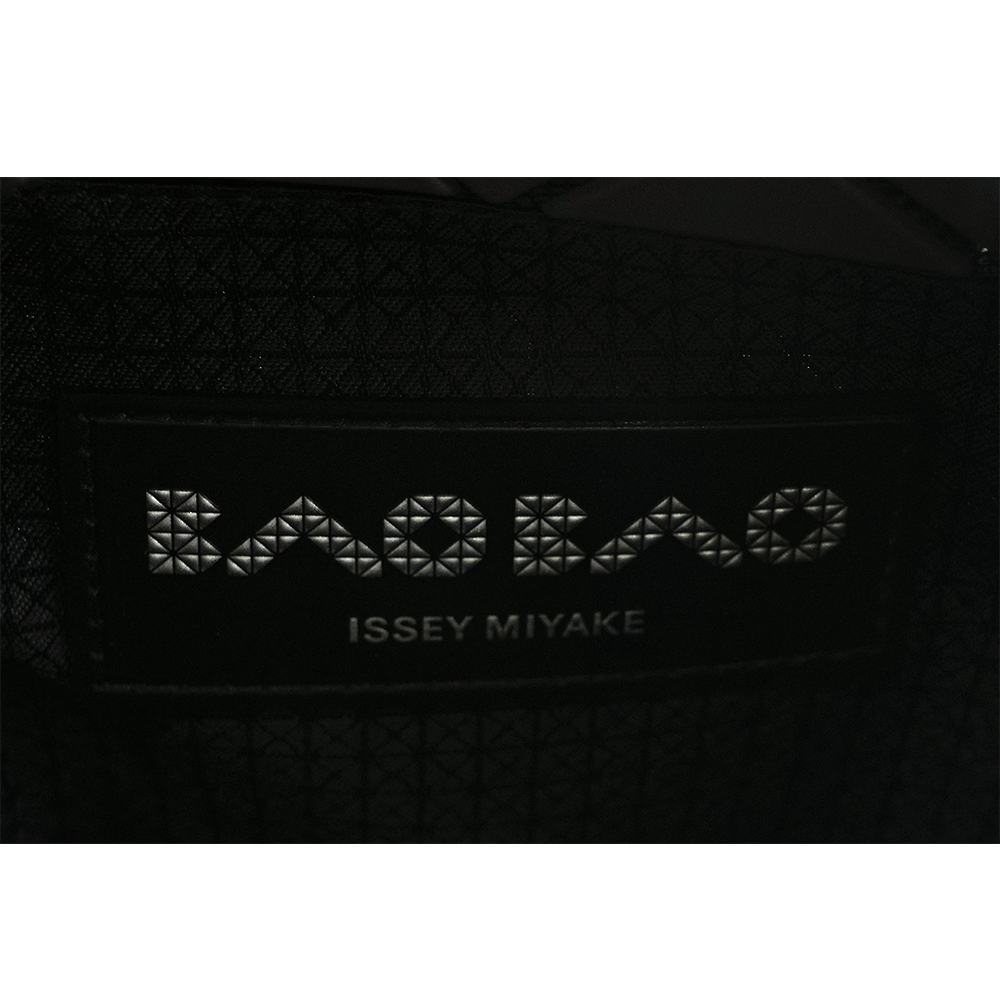 ISSEY MIYAKE BAO BAO Prism 5x4 霧面斜背包/炭灰色, , large