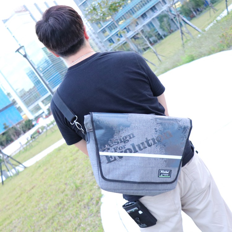 【Niche 樂奇】翻蓋式斜背包 防水郵差包 N-5214, , large