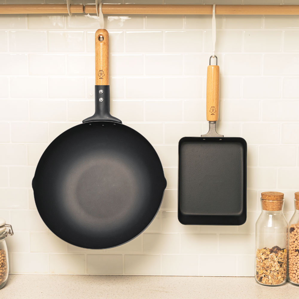 【Japan TAKUMI】Takumi Rock-Pattern Iron Wok / Iron Frying Pan 30cm (Made in Japan), , large