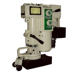 WIN五金 台灣製造 清山牌 三相電壓 <MTM930A-三相220V> 磁性鑽孔機 磁性鑽台 鋼構鑽台 磁力鑽孔機 攻牙機 鑽孔機, , large