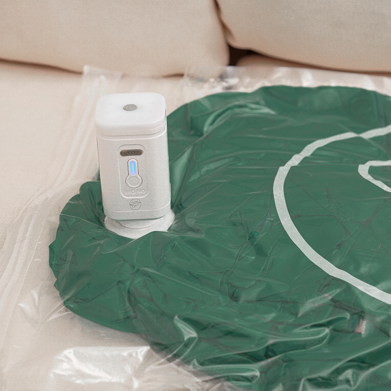 WildQuestCamp - Multi-Function Compressor Pump (Includes 3 Medium-Sized Durable Vacuum Bags) - Milk Tea, 奶茶色, large