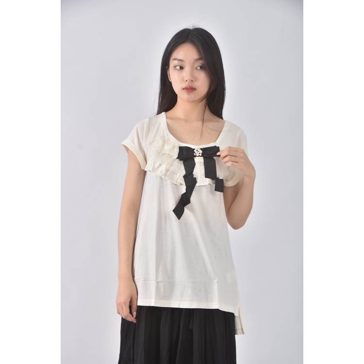 (S) earth music ecology質感圓領白色長袖上衣二手衣