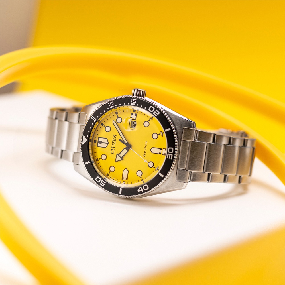 CITIZEN 星辰 光動能潮男時尚大三針手錶-黃 AW1760-81Z, , large
