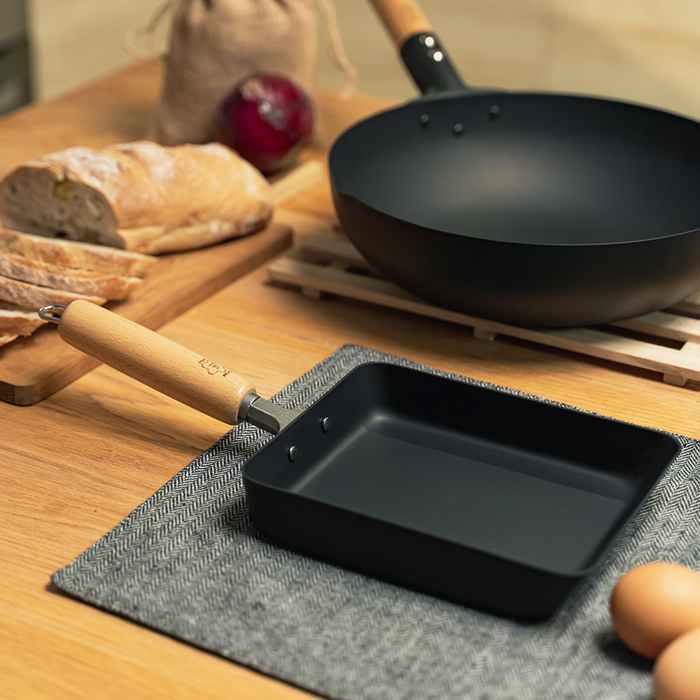 【Japan TAKUMI】Takumi Iron Tamagoyaki Pan – Medium (Made in Japan), , large
