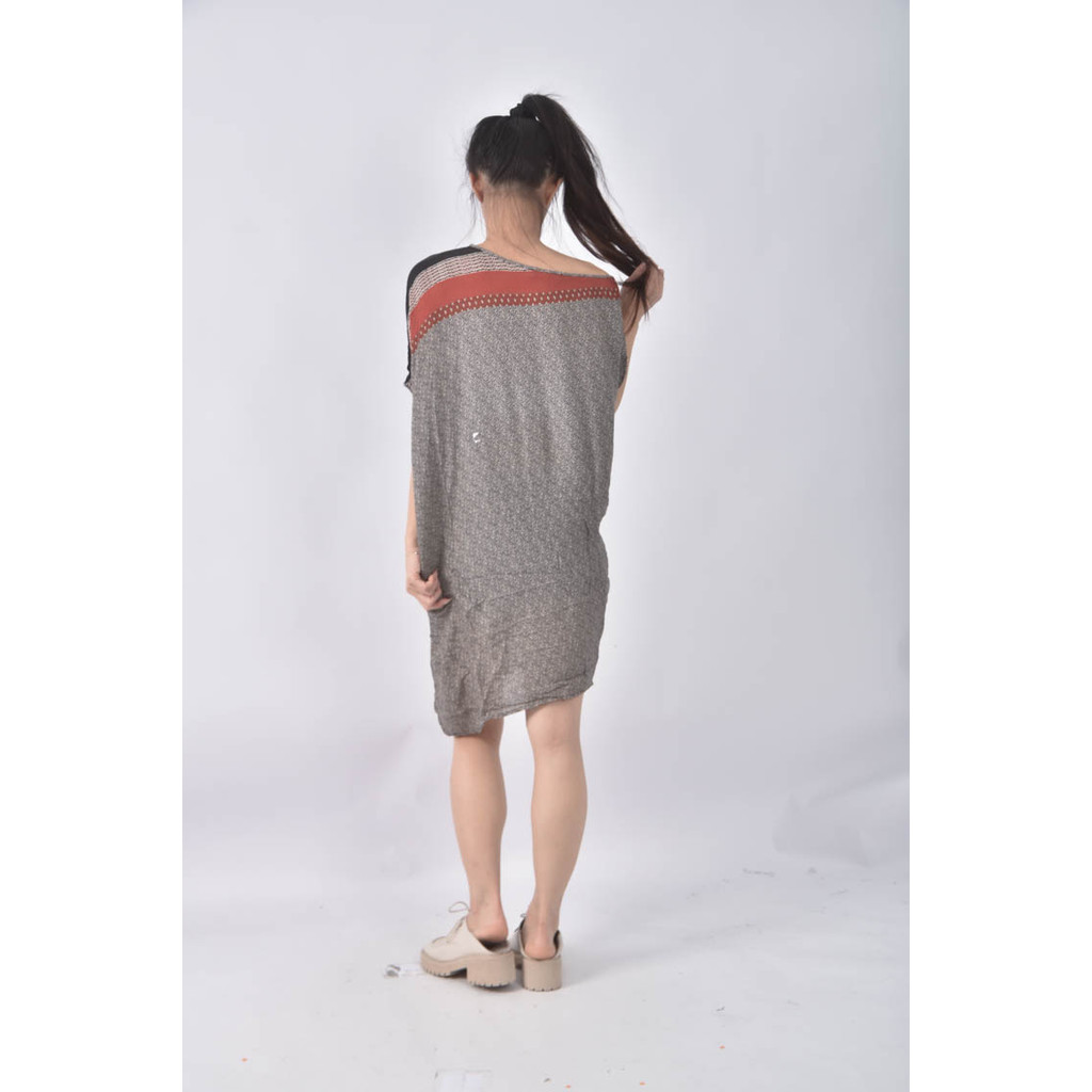 (XL) grand onil寬鬆黑色洋裝二手衣, , large
