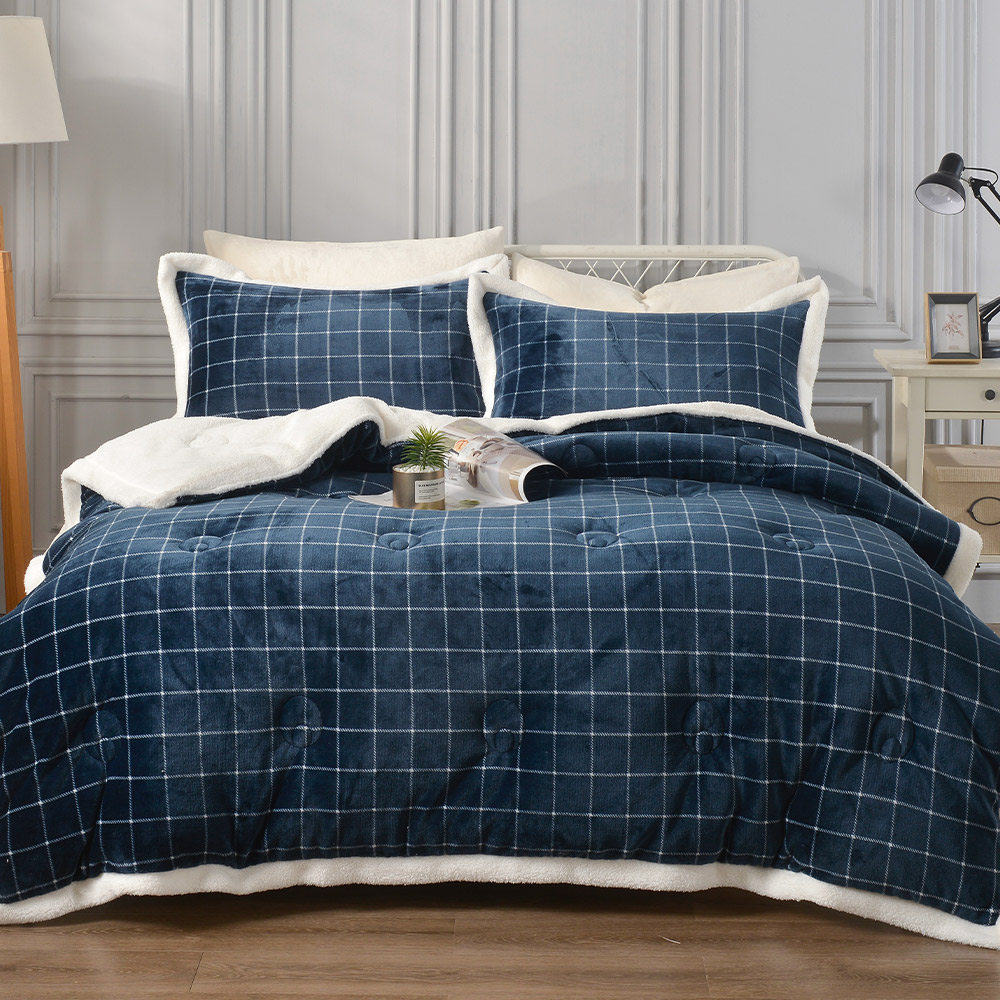 [LY SHIN BEDDING] Betrise Modern blue | Simple Milk Velvet X Lamb Velvet  Hemming Double-sided thickened multi-functional warm quilt (big size 180X210CM), , large