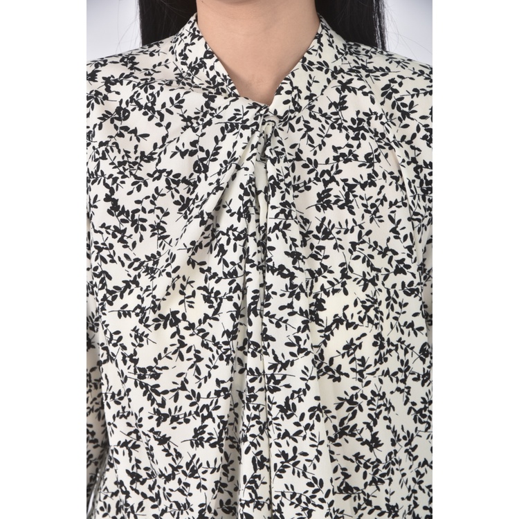 (L) 23区 Vingt trois arrondissements質感花紋白色長袖上衣二手衣, , large