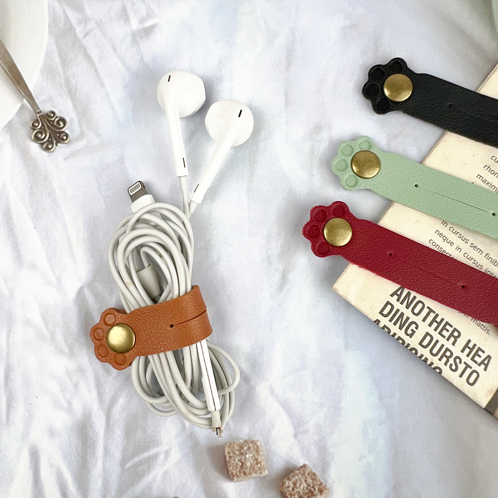 cat-paw-cord-organizer
