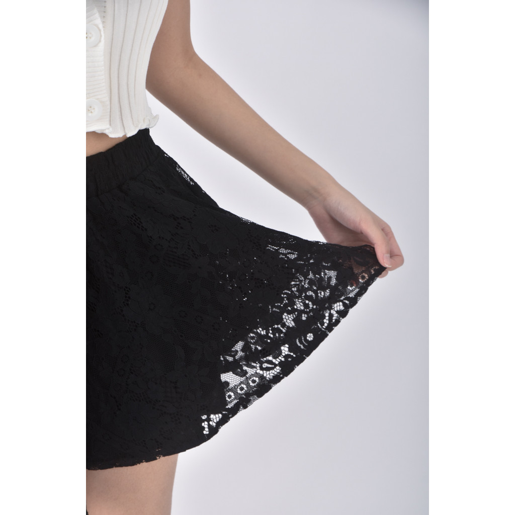 (S) yoco高腰質感黑色短褲二手衣, , large