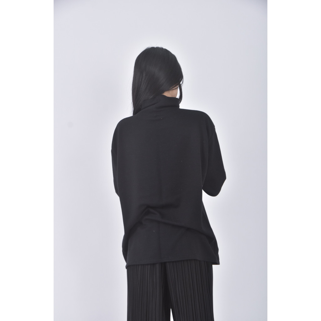 (XL) 質感高領刺繡黑色長袖上衣二手衣, , large