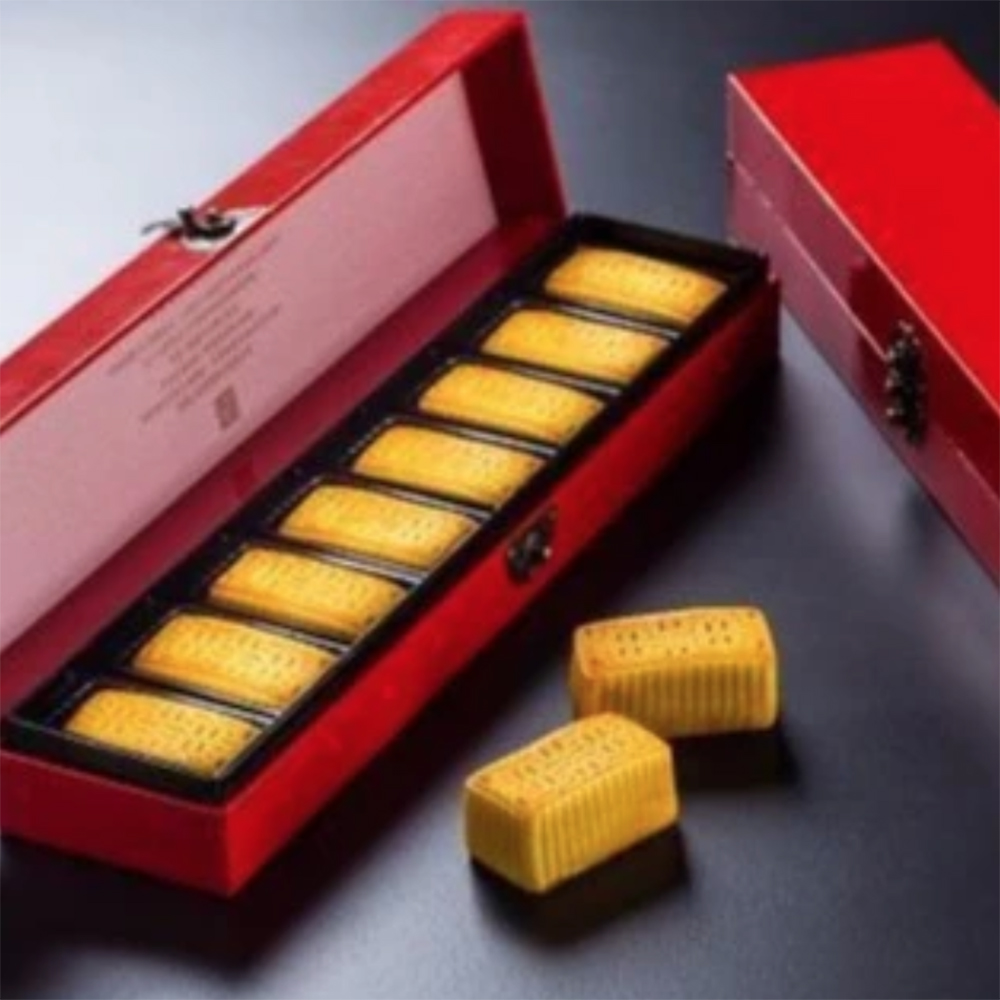 Regent Champion Pineapple Custard Pastry Gift Set (8 pieces)