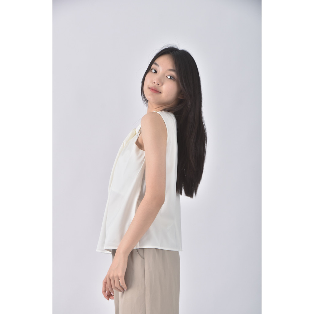 (M) stella lai質感無袖優雅白色上衣二手衣, , large