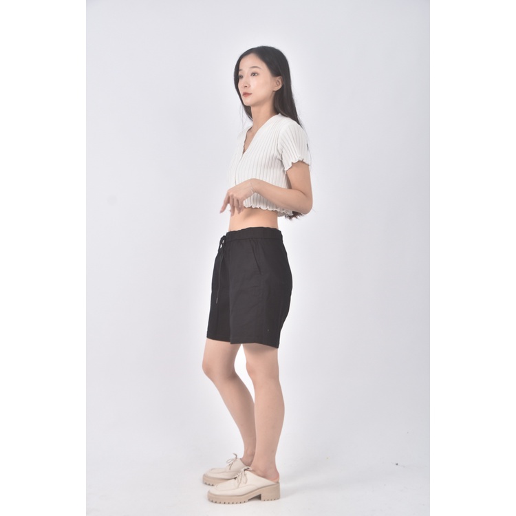 (XL) h essential高腰質感棉質黑色短褲二手衣, , large
