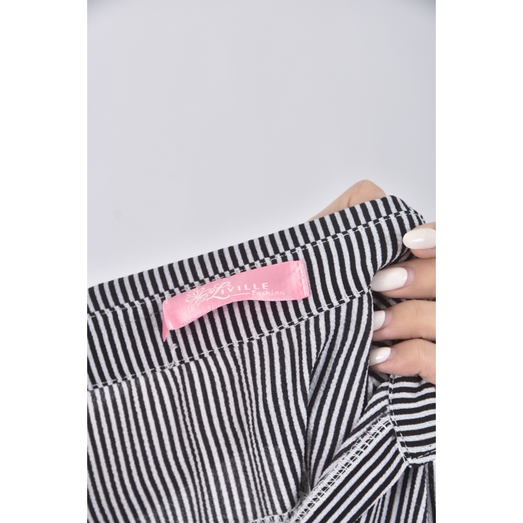 (XL) liville質感條紋黑色長袖上衣二手衣, , large