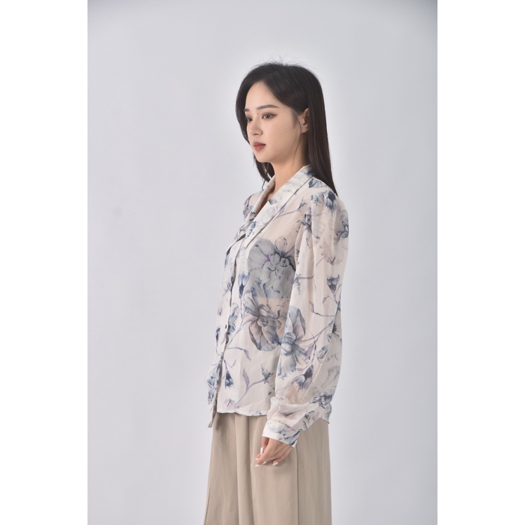 (S) amy company質感花紋白色短袖上衣二手衣, , large