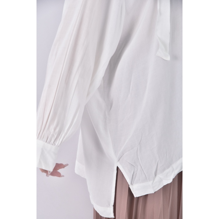 (L) moma質感露肩白色長袖上衣二手衣, , large