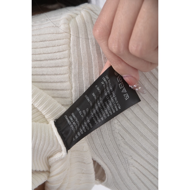 (S) 【安于晴Charlene私服】urban outfitters質感修身短版假兩件白色長袖上衣二手衣, , large