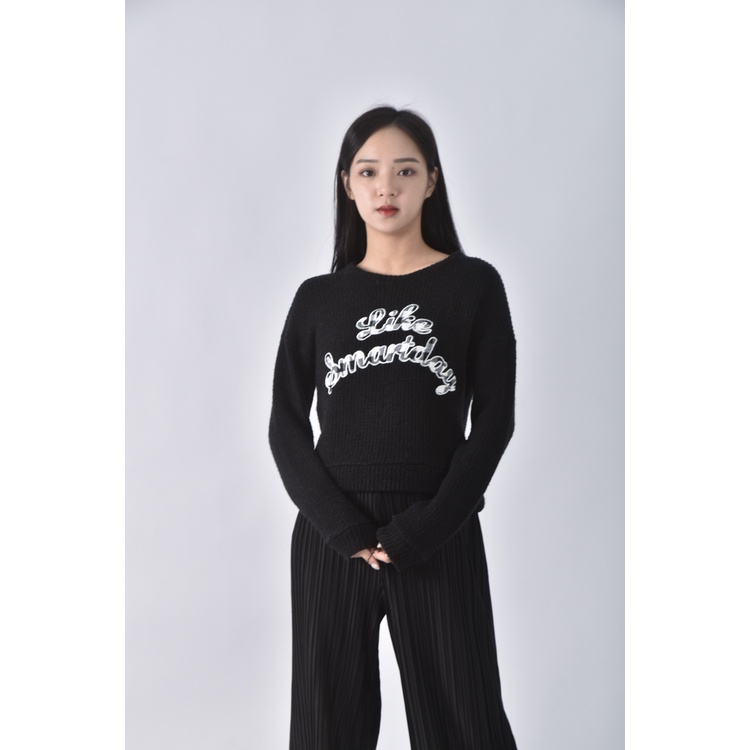 (M) 【房業涵私服】lalala英文刺繡黑色毛衣二手衣