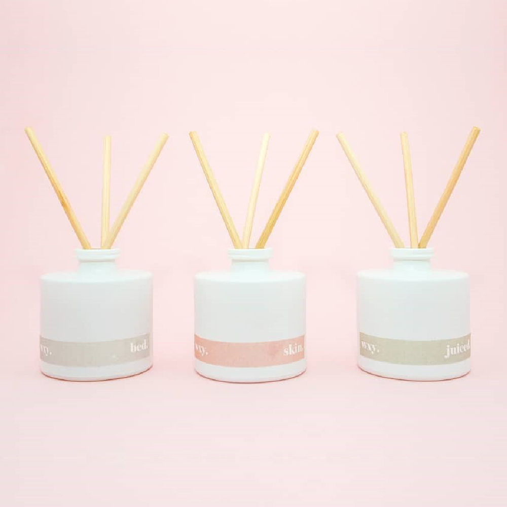 wxy CLASSIC DIFFUSER- aura.White Woods + Amber Down, , large