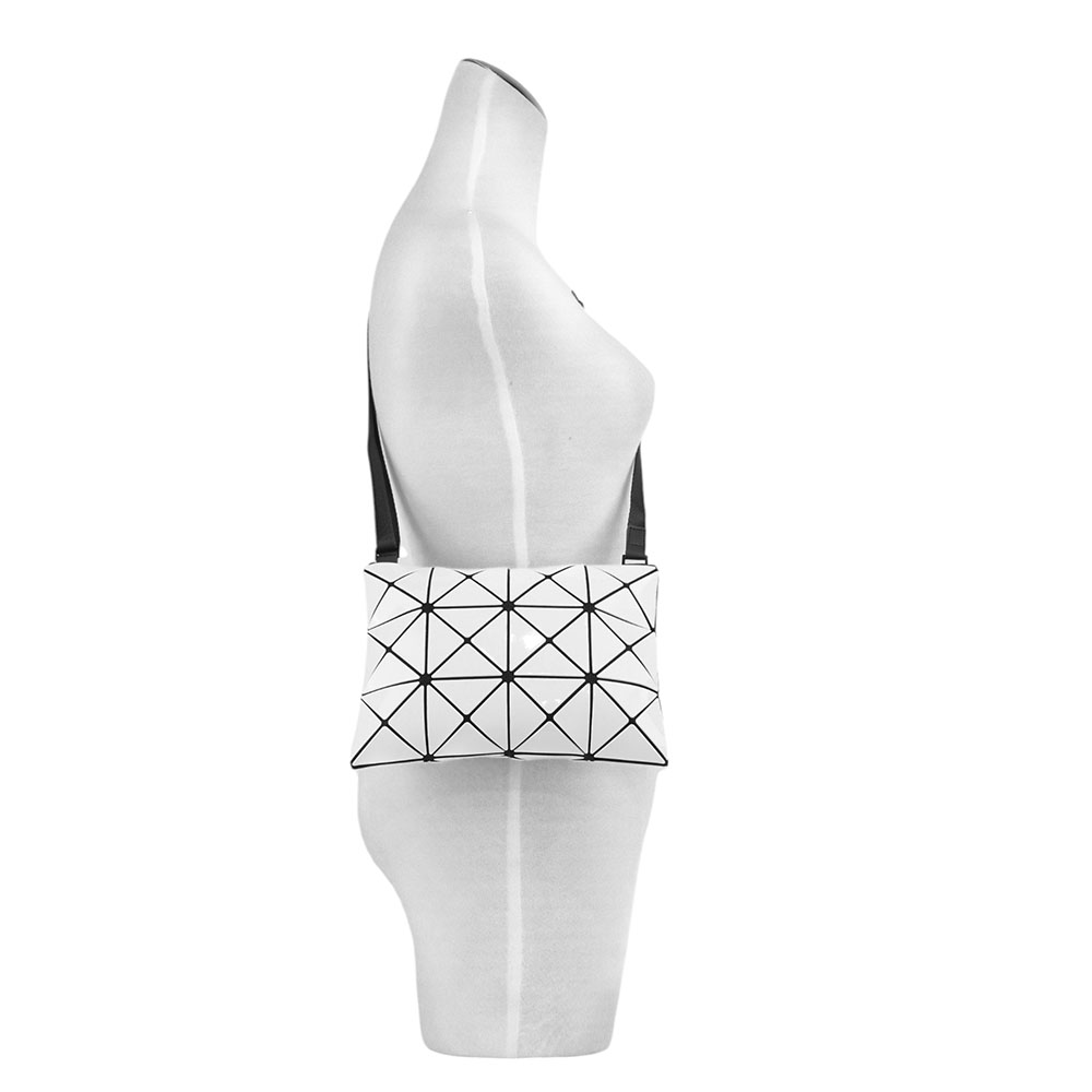 ISSEY MIYAKE BAO BAO LUCENT 3X4 亮面斜背包/白色, , large