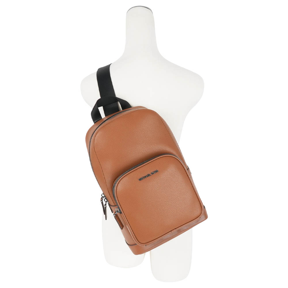 Michael Kors Cooper 銀字荔枝皮革口袋單肩背包(焦糖色), , large