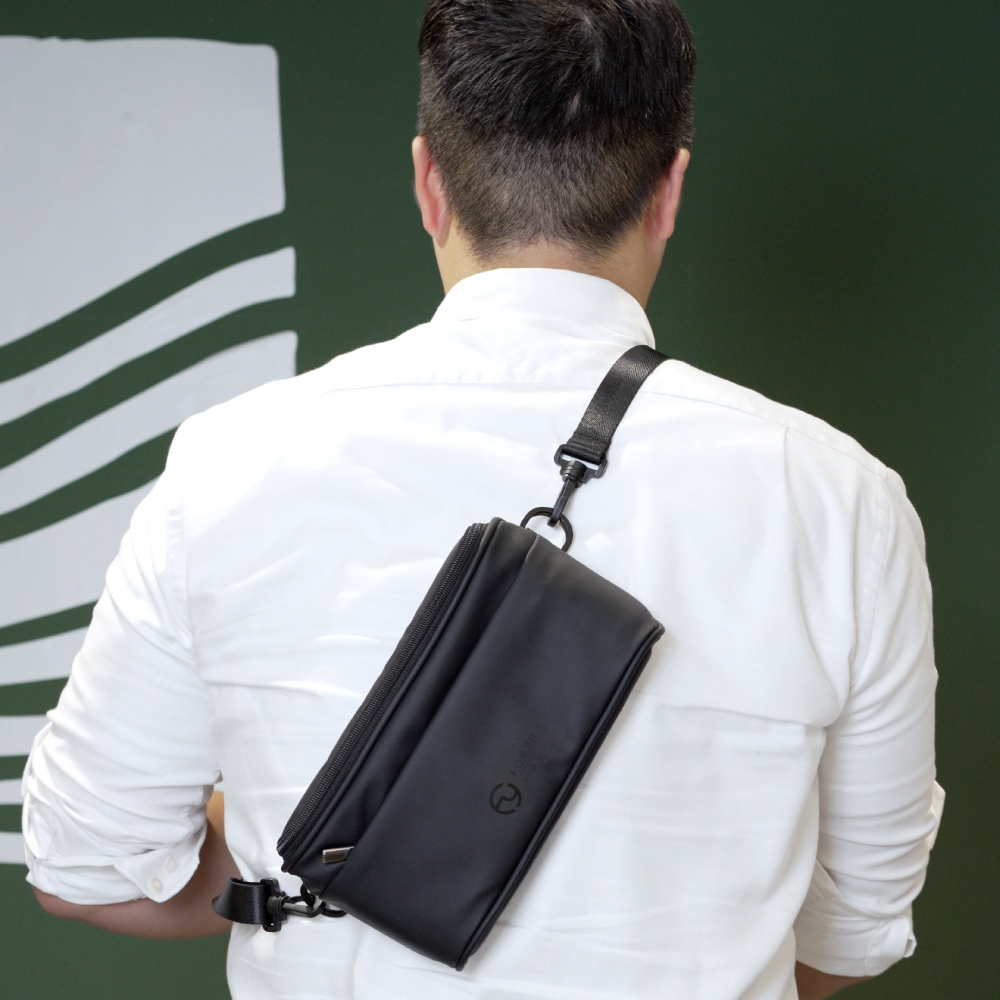 【FORYU】全新升級 SOAR ONE PRO 單手後背包+經典斜背包 2入組合, , large