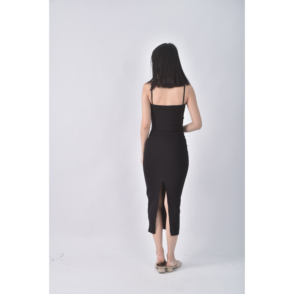 (Ｓ) 【里唯私服】bershka質感後開衩黑色洋裝二手衣, , large