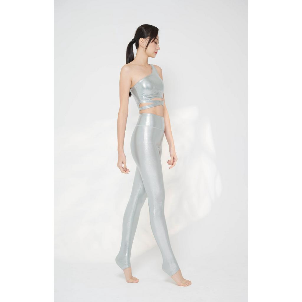 YOGA FLOW Skylar Bra - 單肩交叉鏤空短版上衣 - 亮銀 Silver Lustre, , large